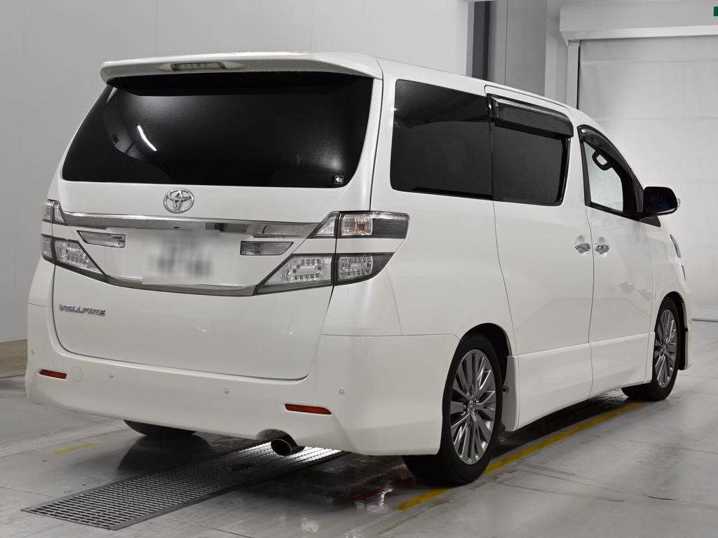 TOYOTA VELLFIRE