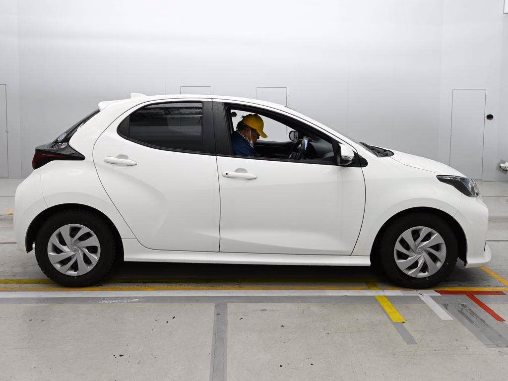 TOYOTA YARIS