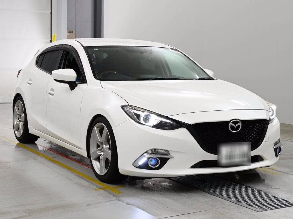 MAZDA AXELA