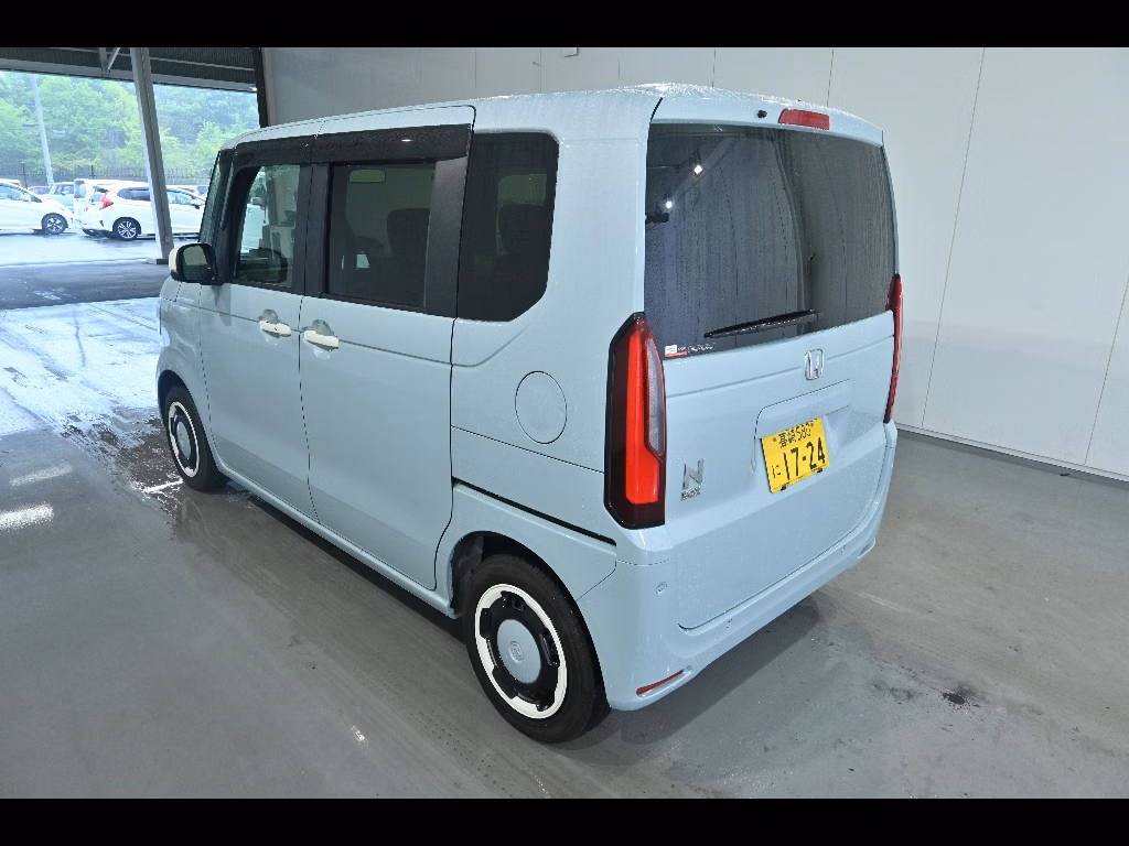 HONDA N-BOX