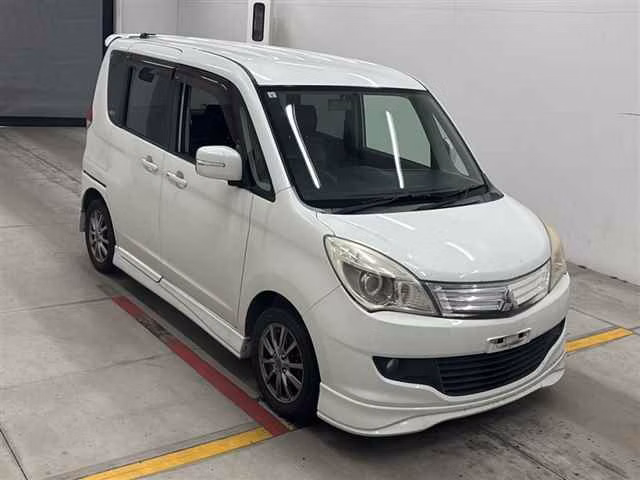 MITSUBISHI DELICA D:2