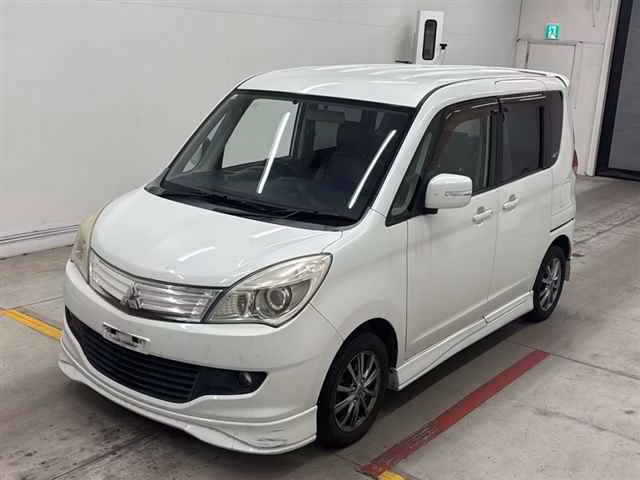 MITSUBISHI DELICA D:2