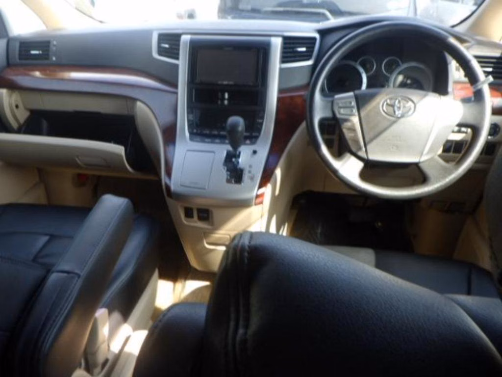 TOYOTA ALPHARD