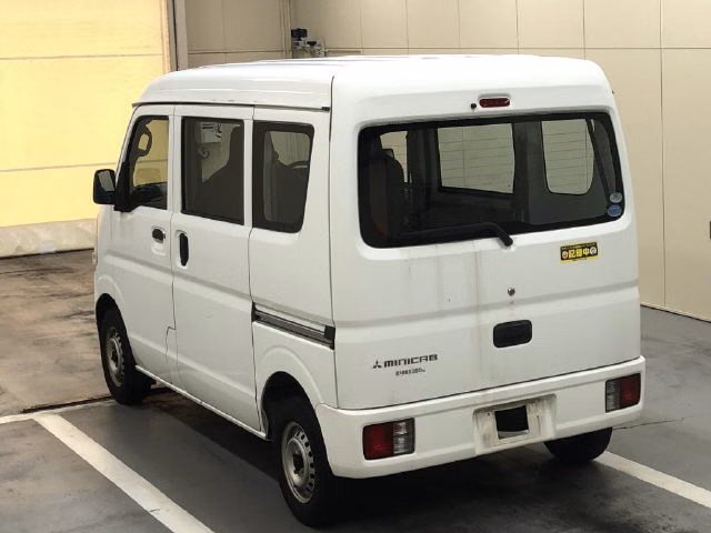 MITSUBISHI MINICAB