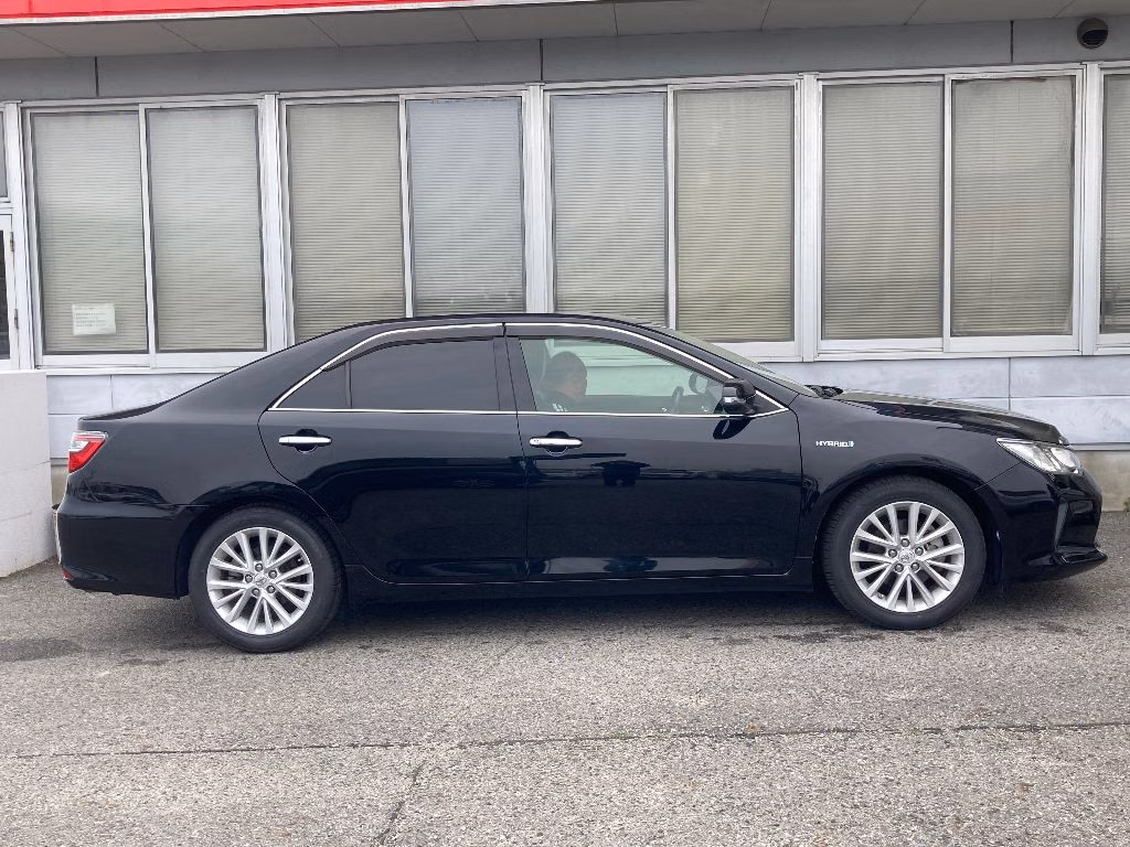 TOYOTA CAMRY