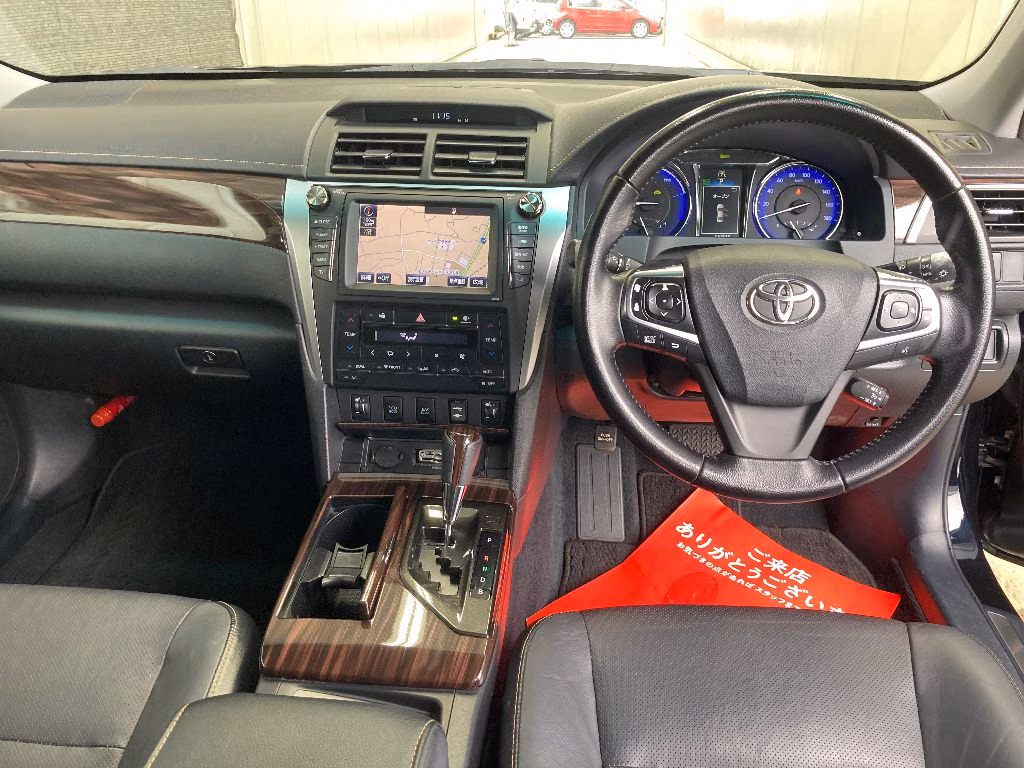 TOYOTA CAMRY