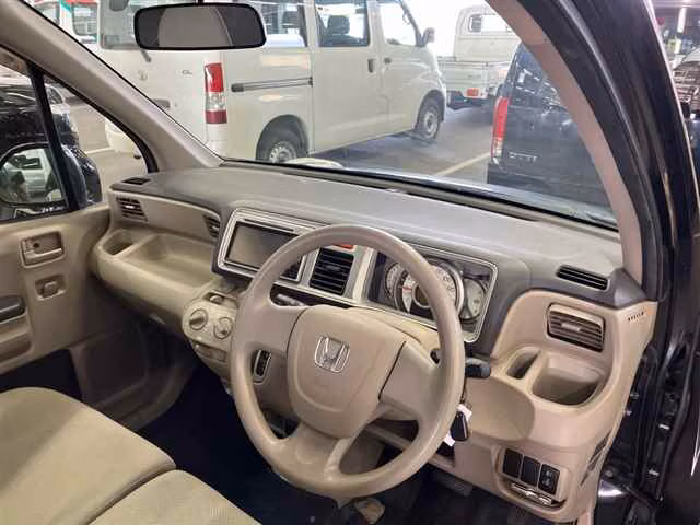 HONDA LIFE