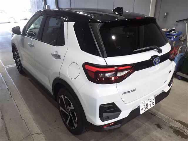 TOYOTA RAIZE