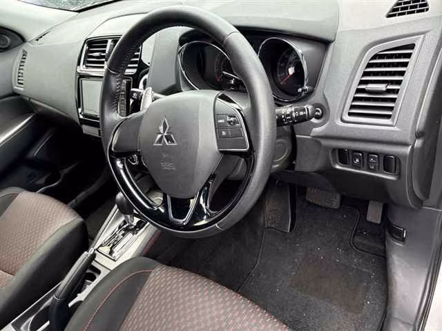 MITSUBISHI RVR