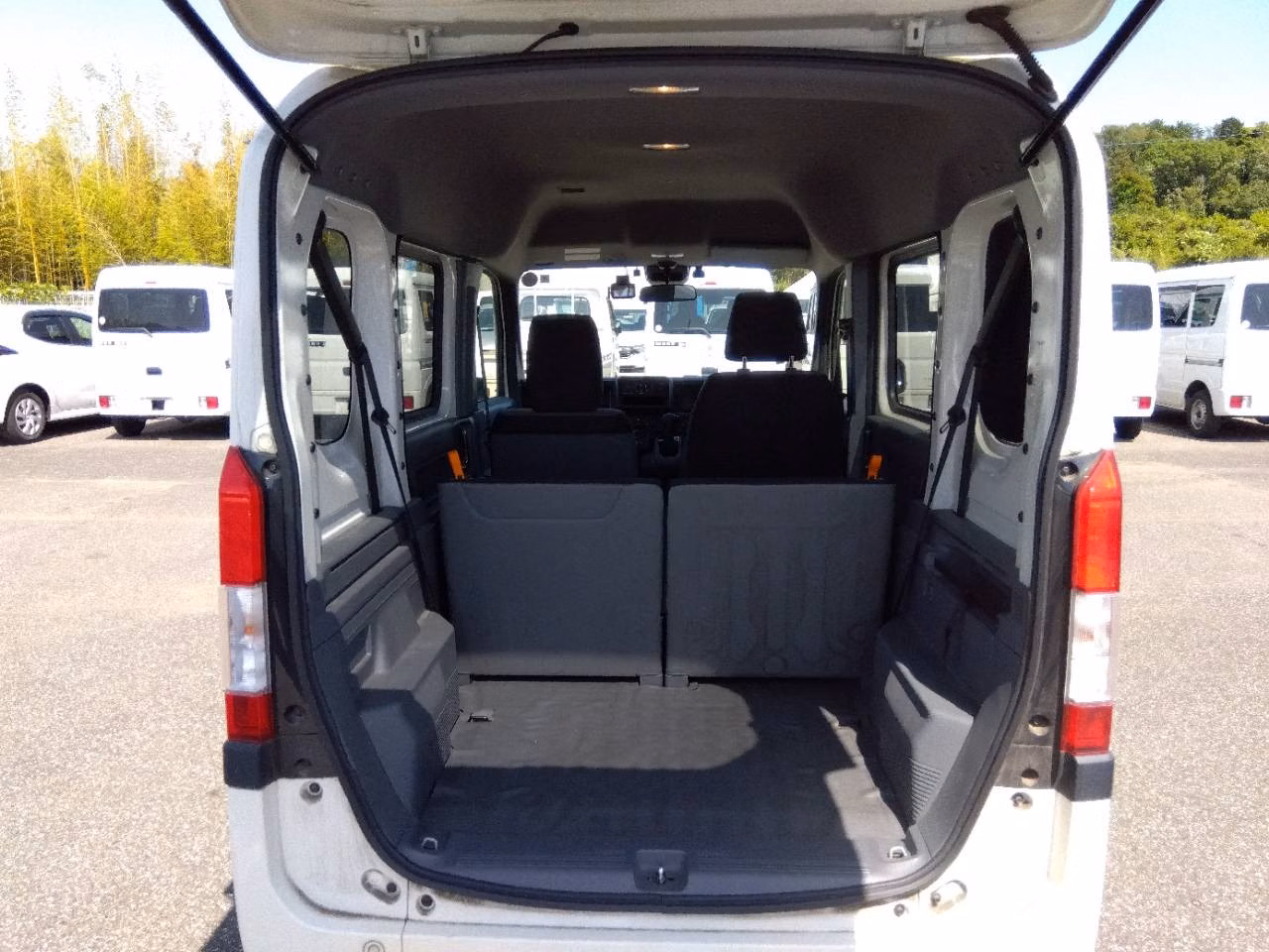 HONDA N-VAN