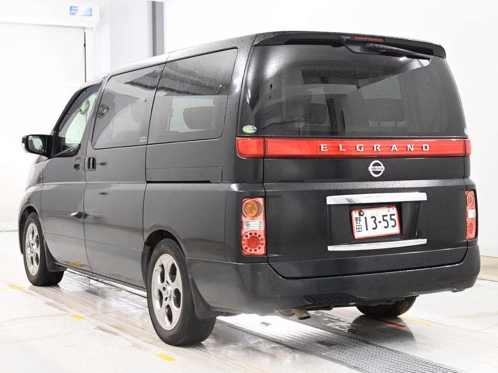 NISSAN ELGRAND