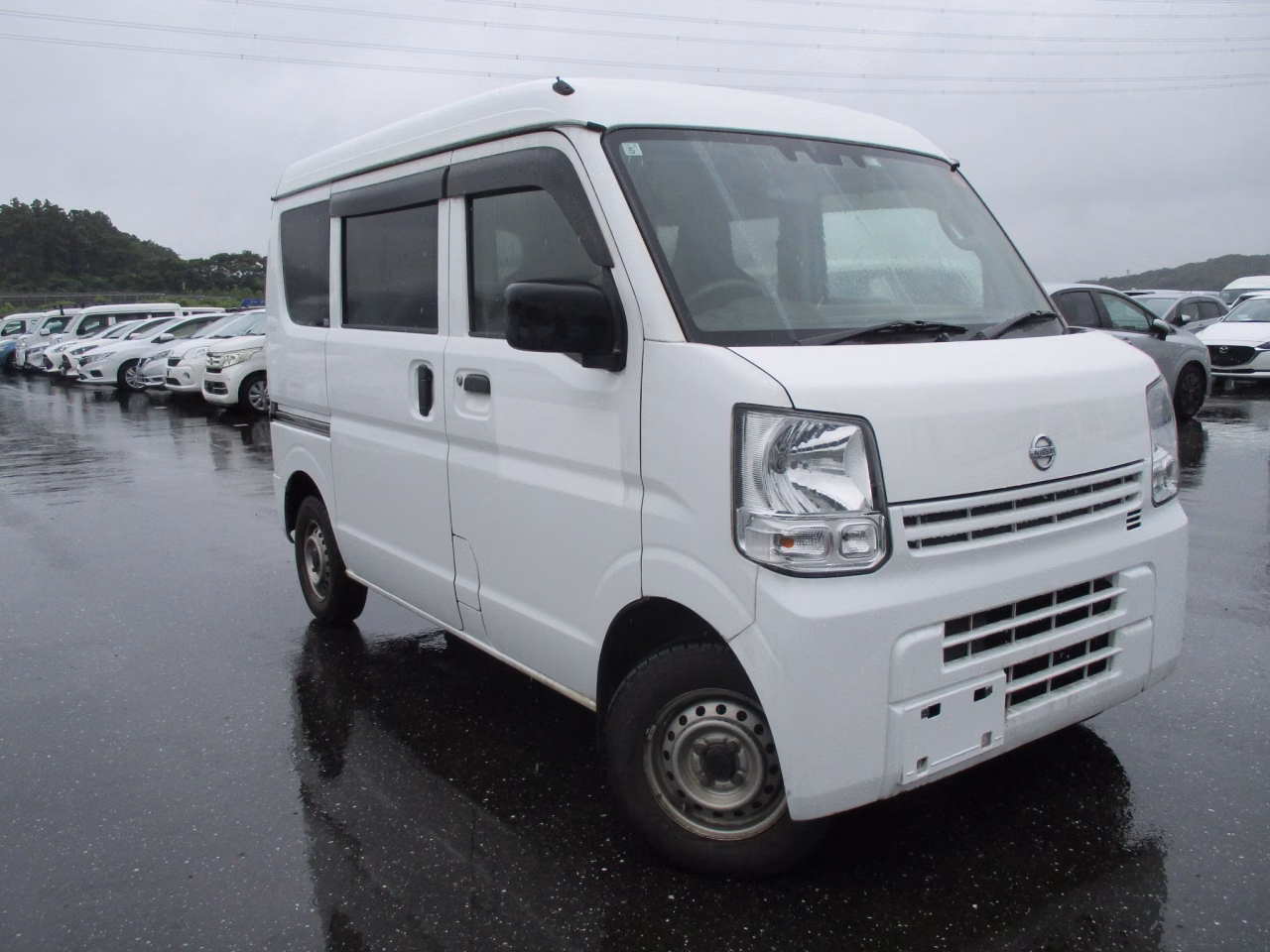 NISSAN NV100 CLIPPER