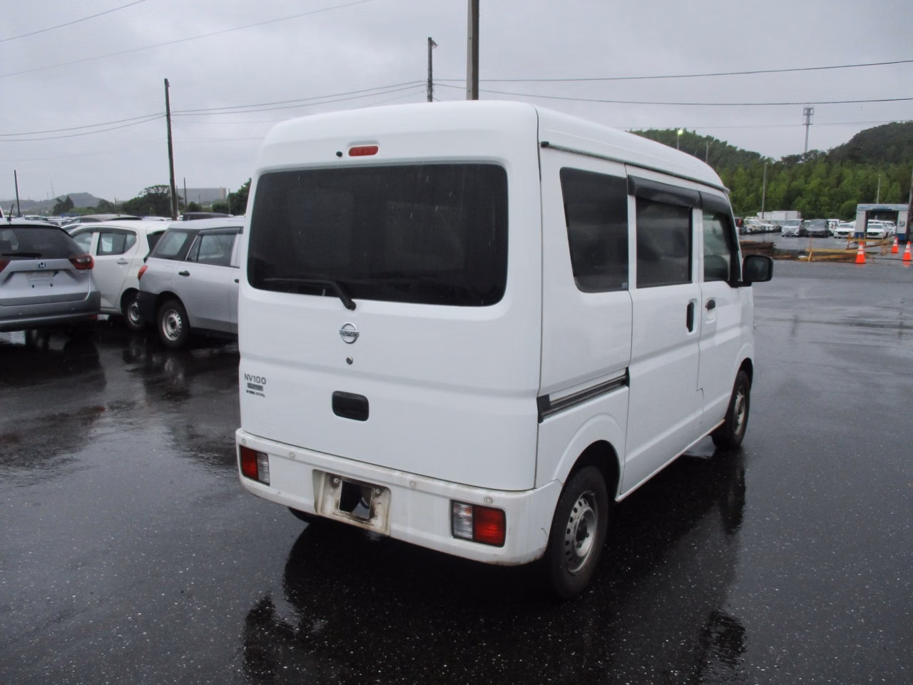 NISSAN NV100 CLIPPER
