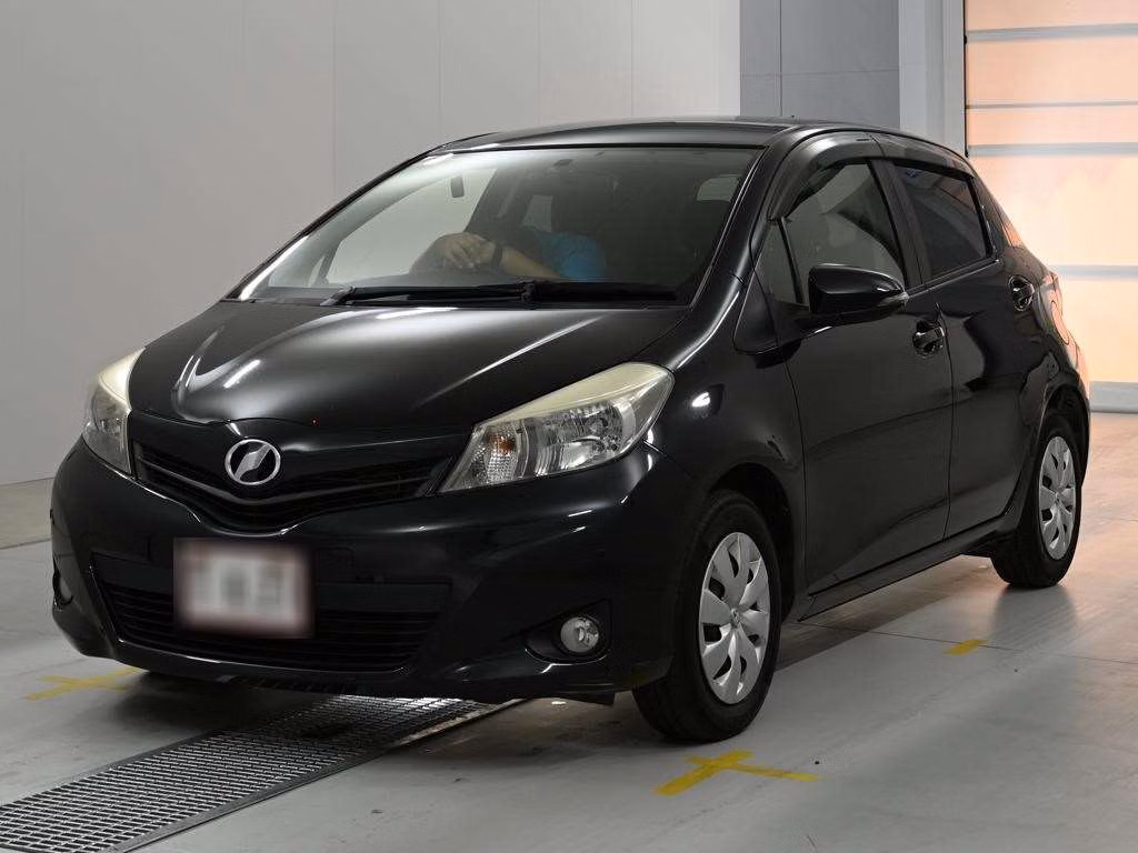 TOYOTA VITZ
