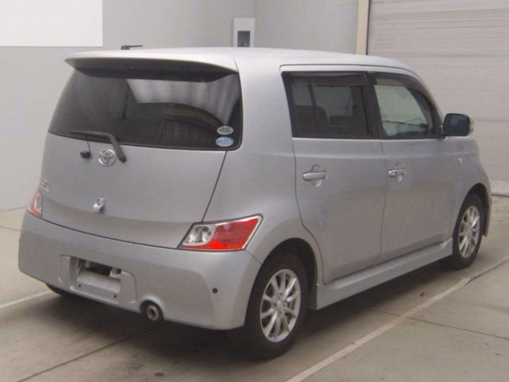 TOYOTA BB