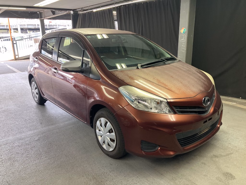 TOYOTA VITZ
