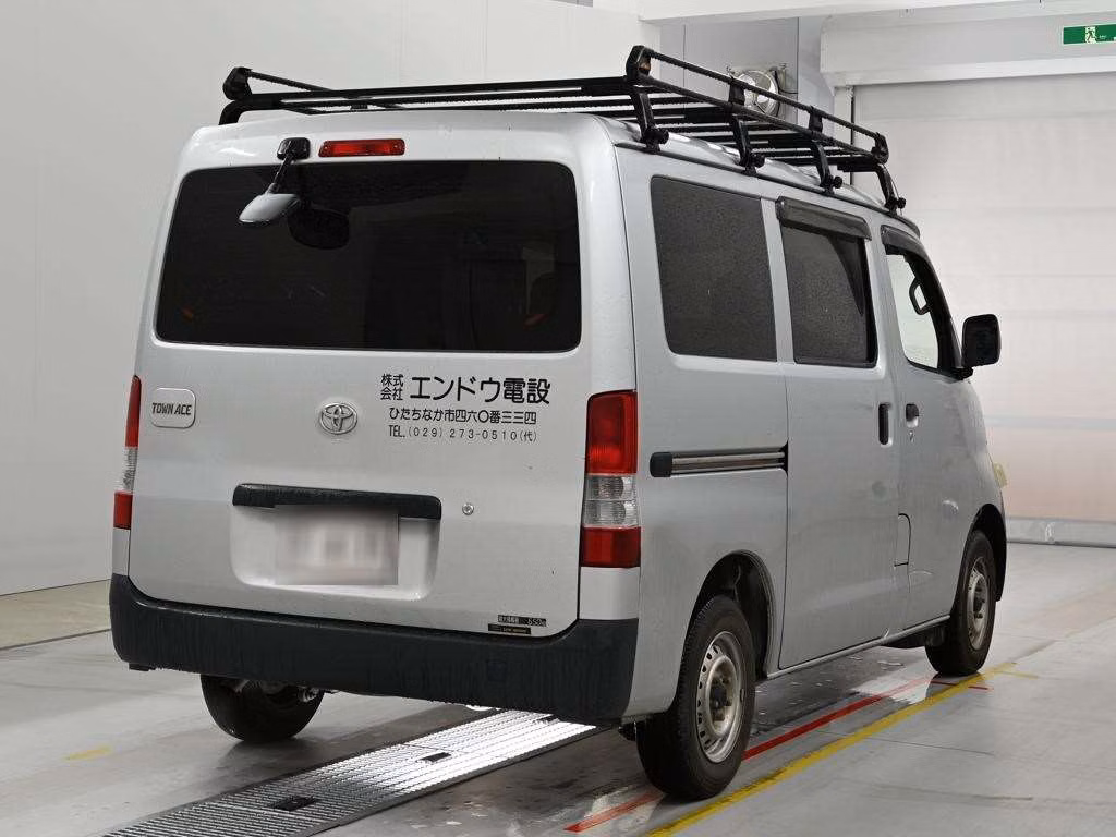 TOYOTA LITE ACE