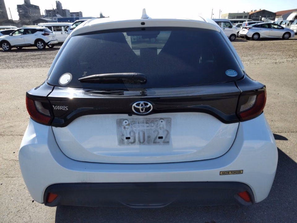 TOYOTA YARIS