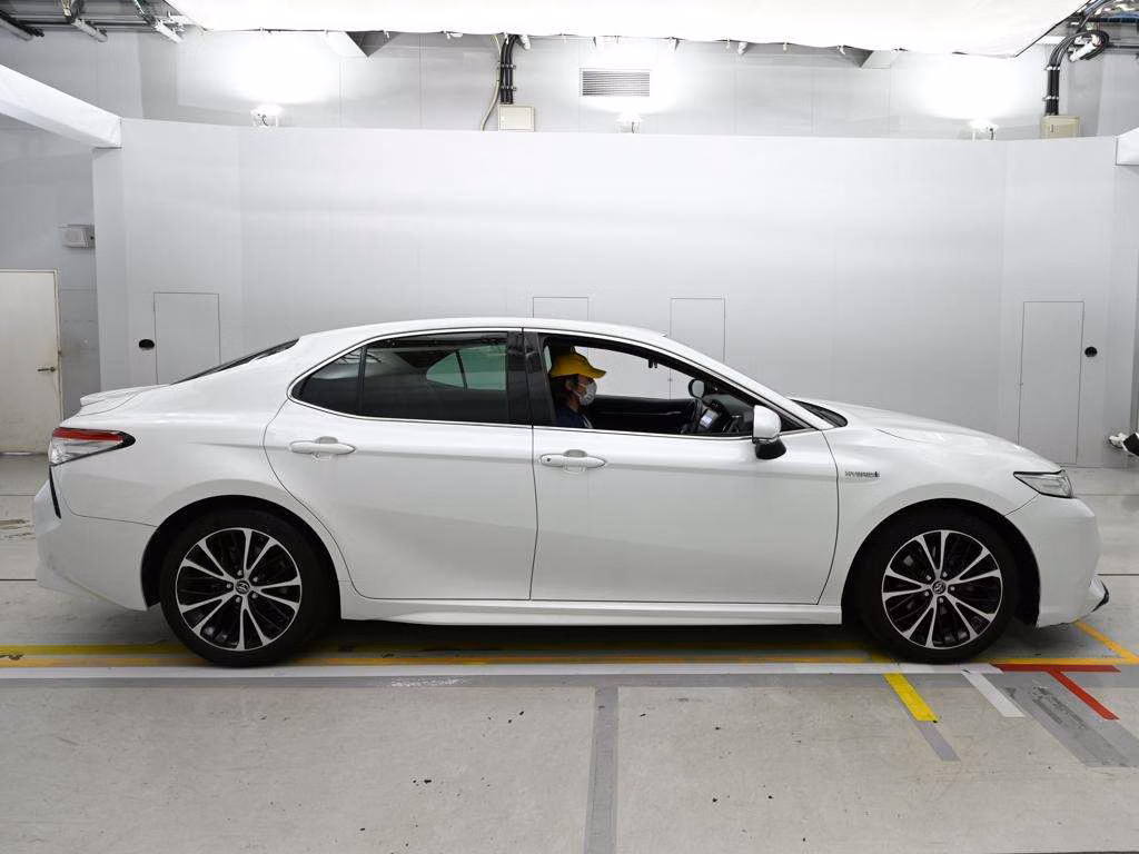 TOYOTA CAMRY