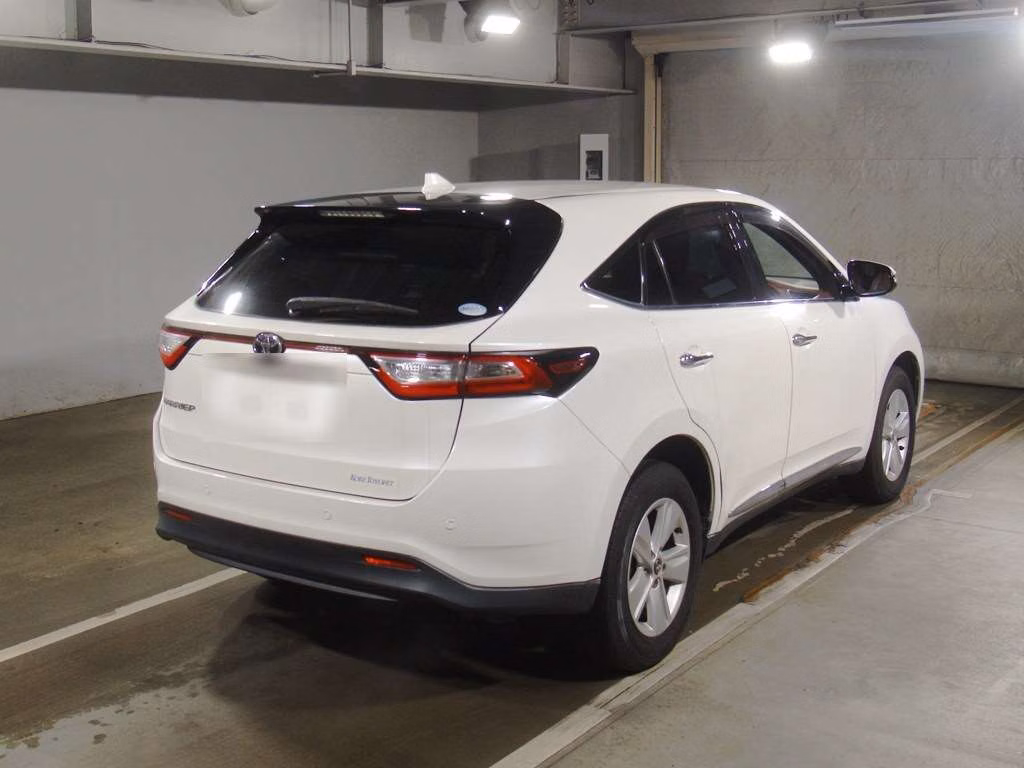 TOYOTA HARRIER