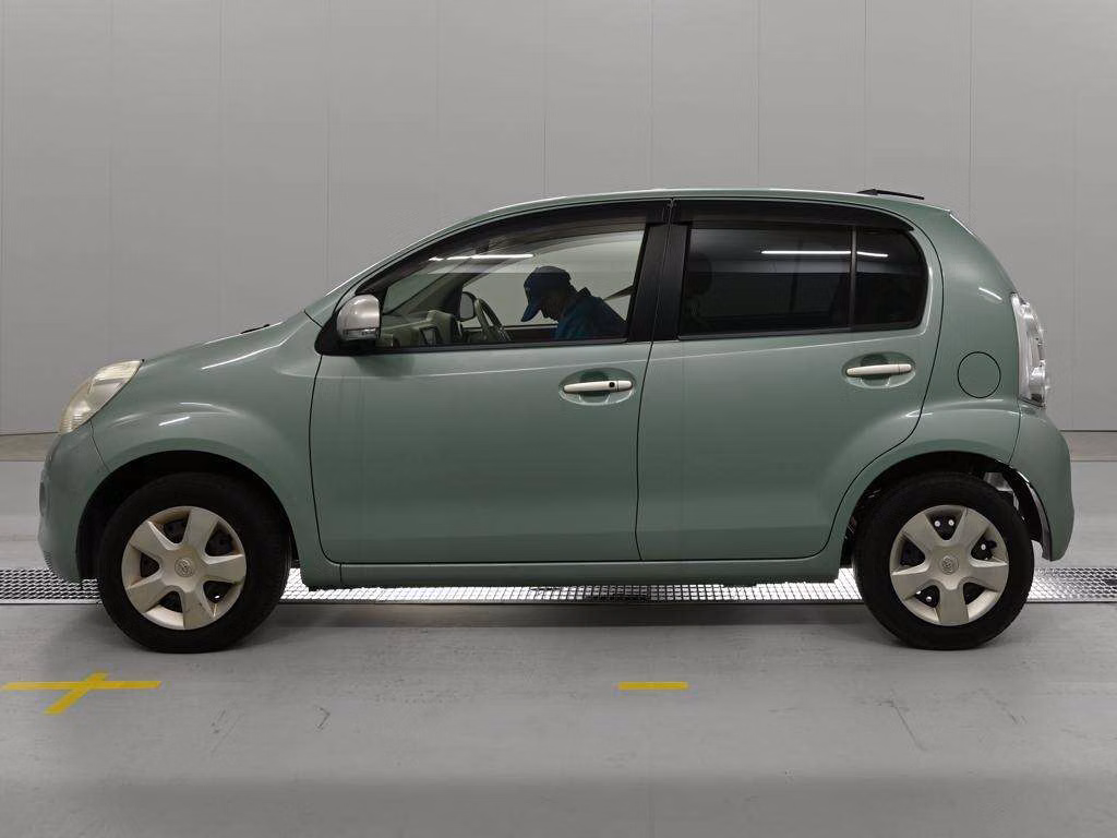 TOYOTA PASSO