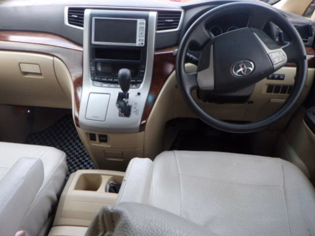TOYOTA ALPHARD