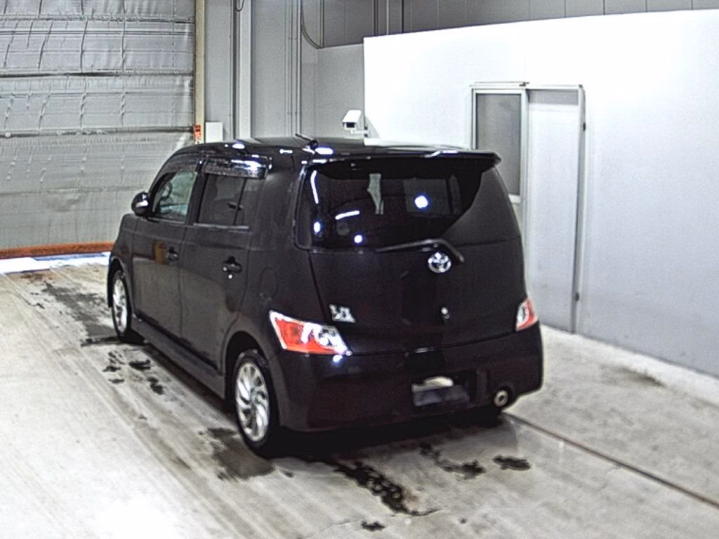 TOYOTA BB