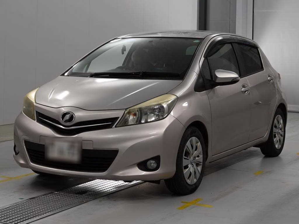 TOYOTA VITZ