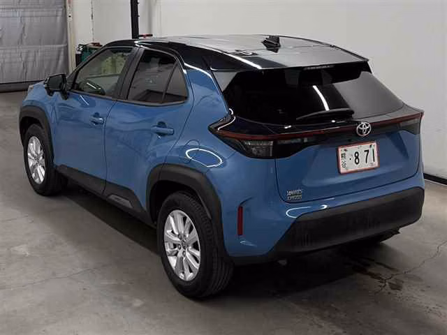 TOYOTA YARIS CROSS