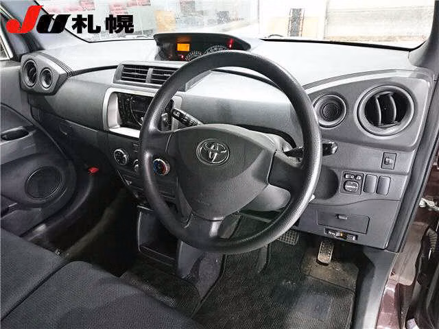 TOYOTA BB
