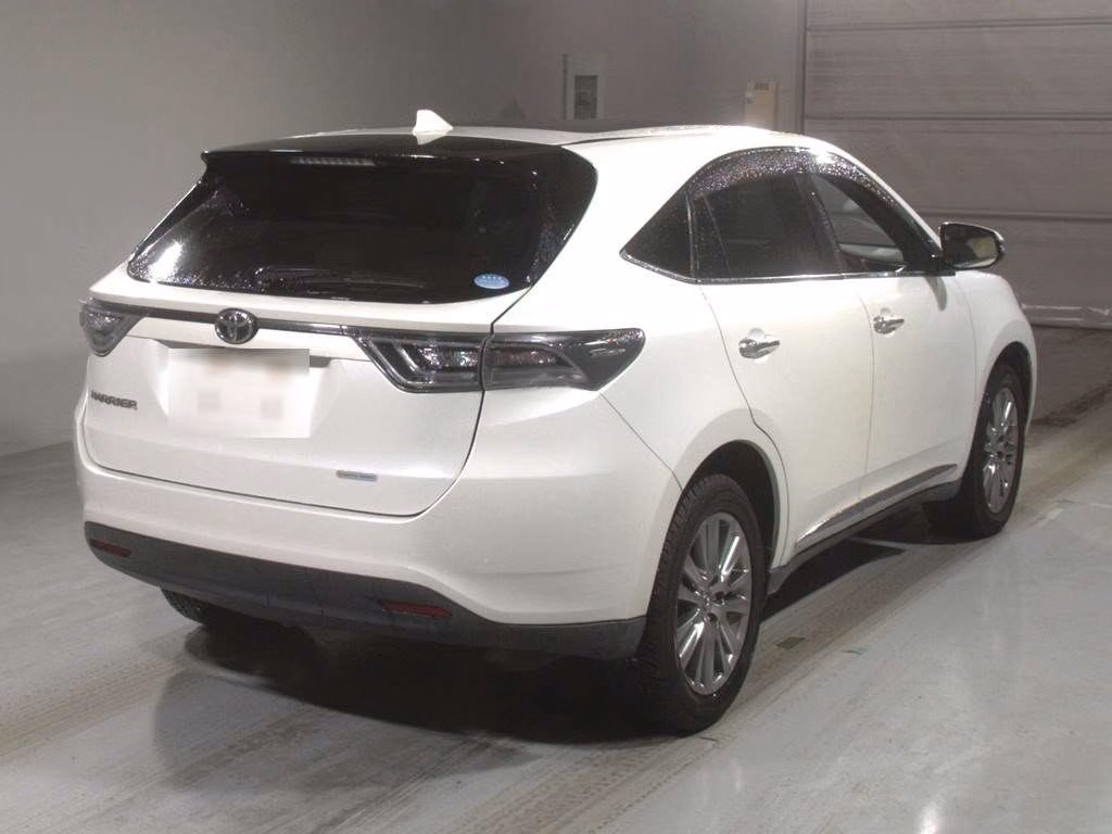 TOYOTA HARRIER