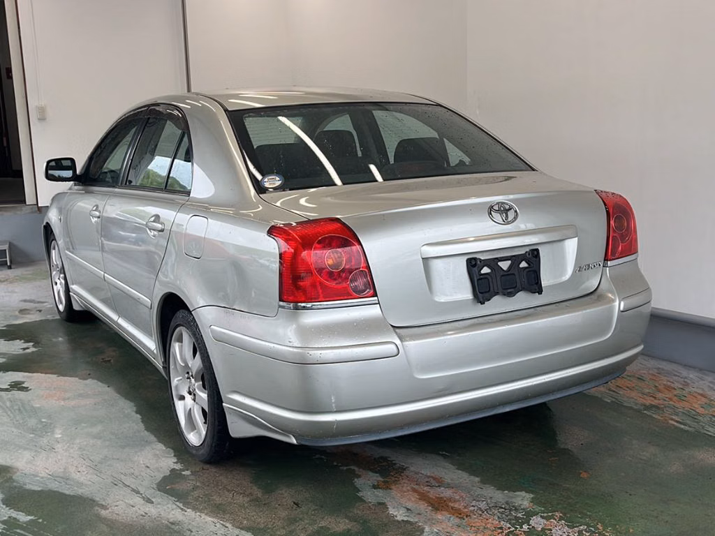 TOYOTA AVENSIS