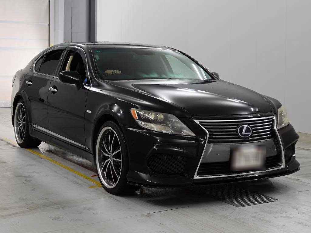 LEXUS LS600H