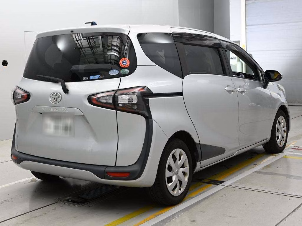 TOYOTA SIENTA