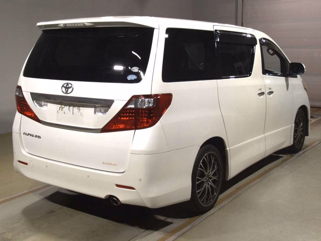 TOYOTA ALPHARD