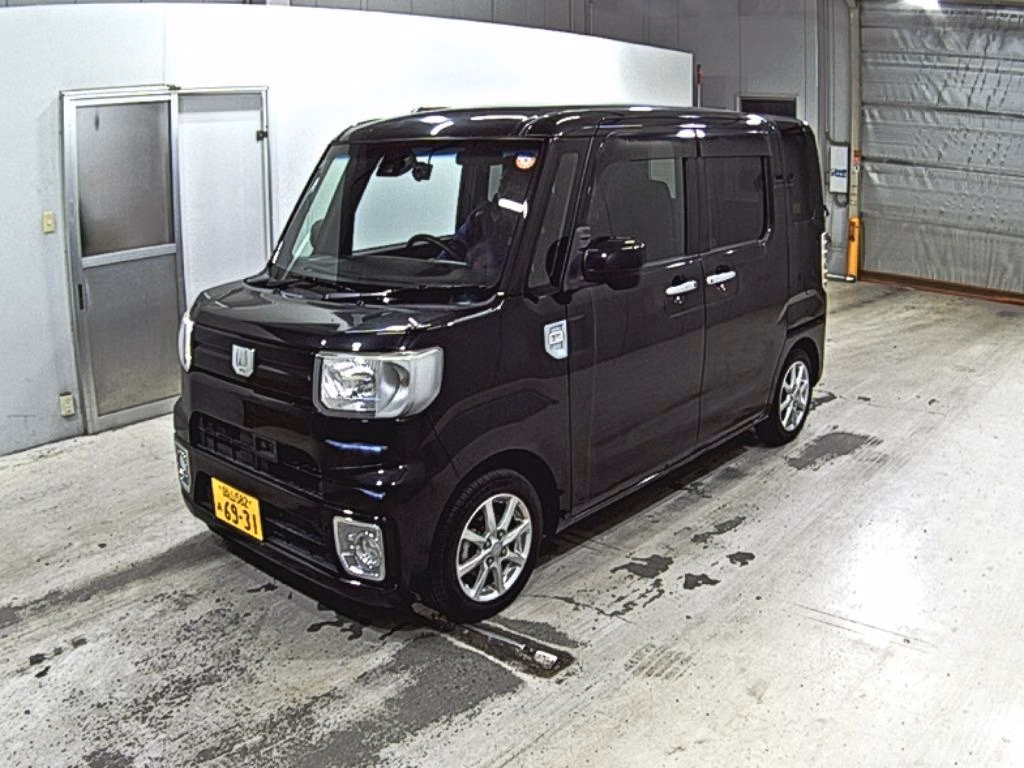 DAIHATSU WAKE