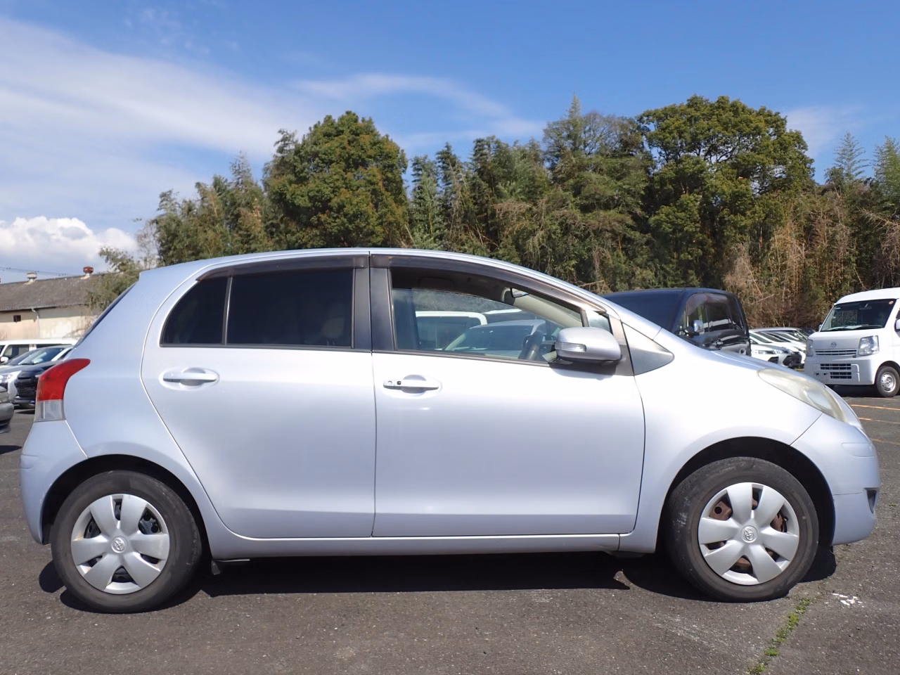 TOYOTA VITZ