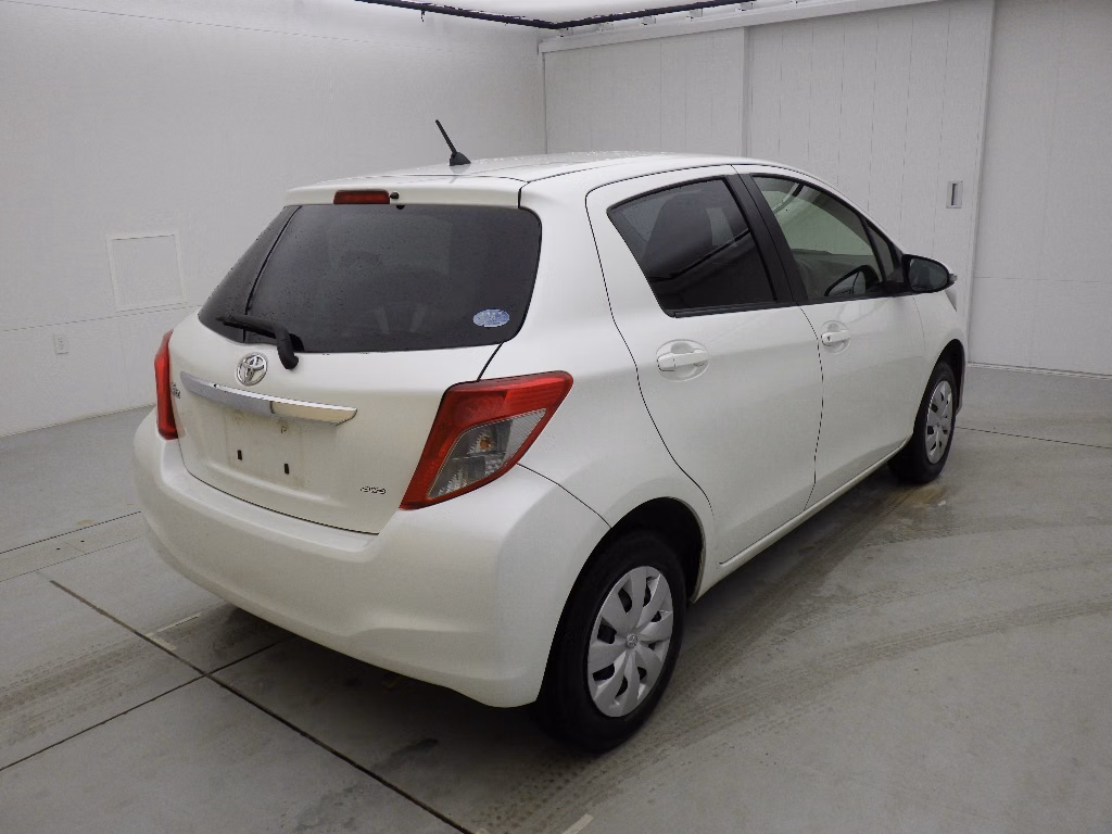 TOYOTA VITZ