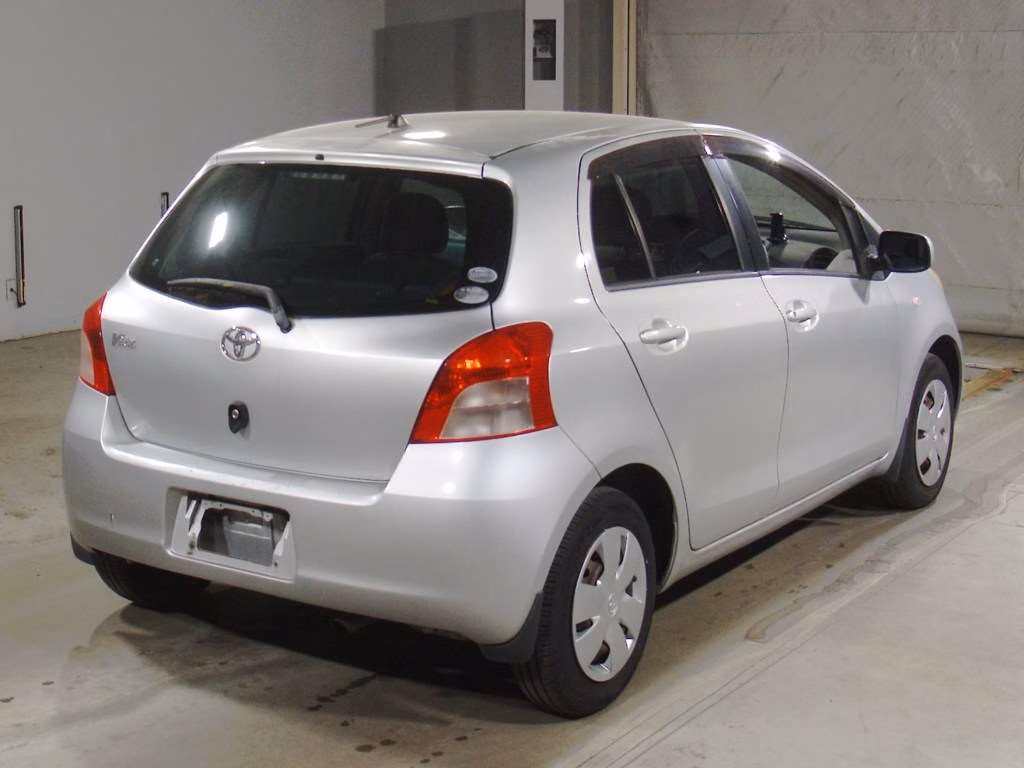 TOYOTA VITZ