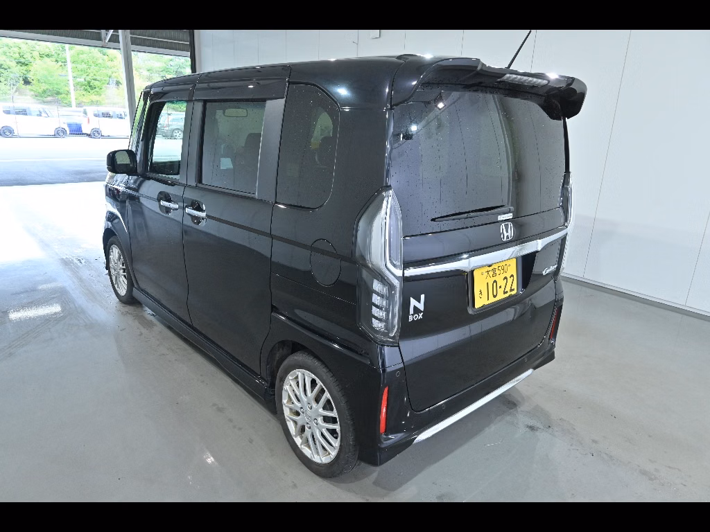 HONDA N-BOX