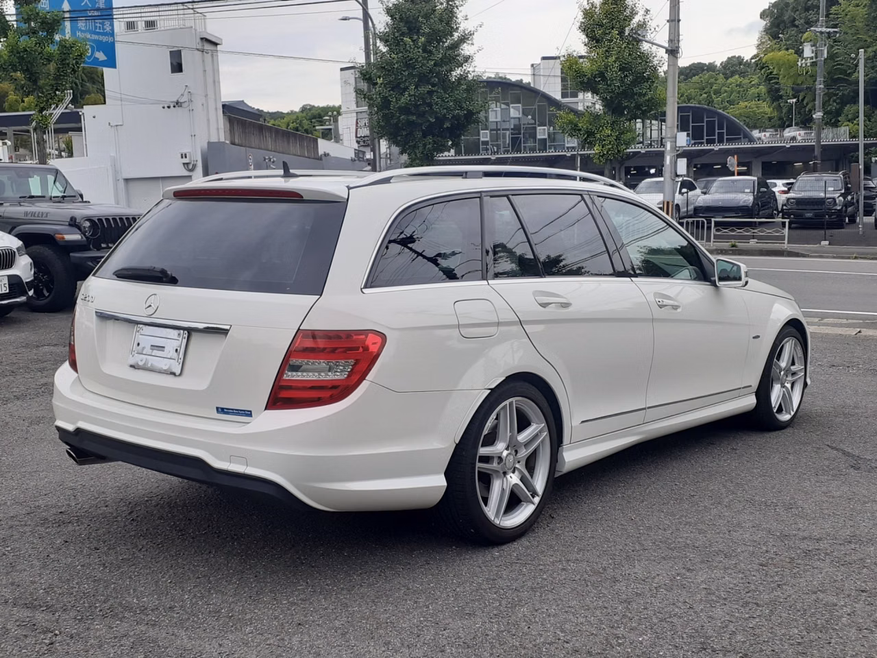 MERCEDES-BENZ C-CLASS