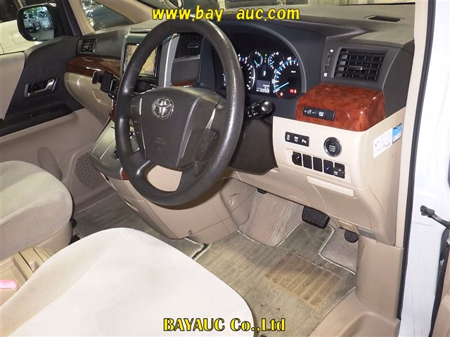 TOYOTA ALPHARD