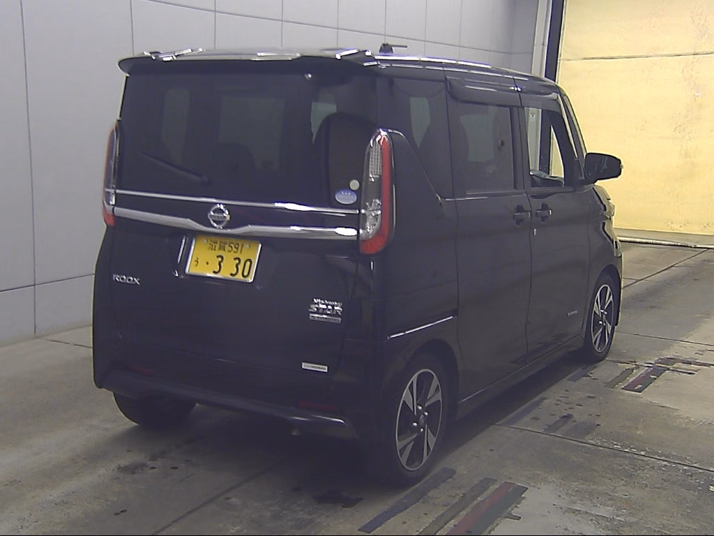 NISSAN ROOX