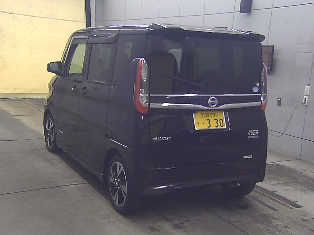 NISSAN ROOX
