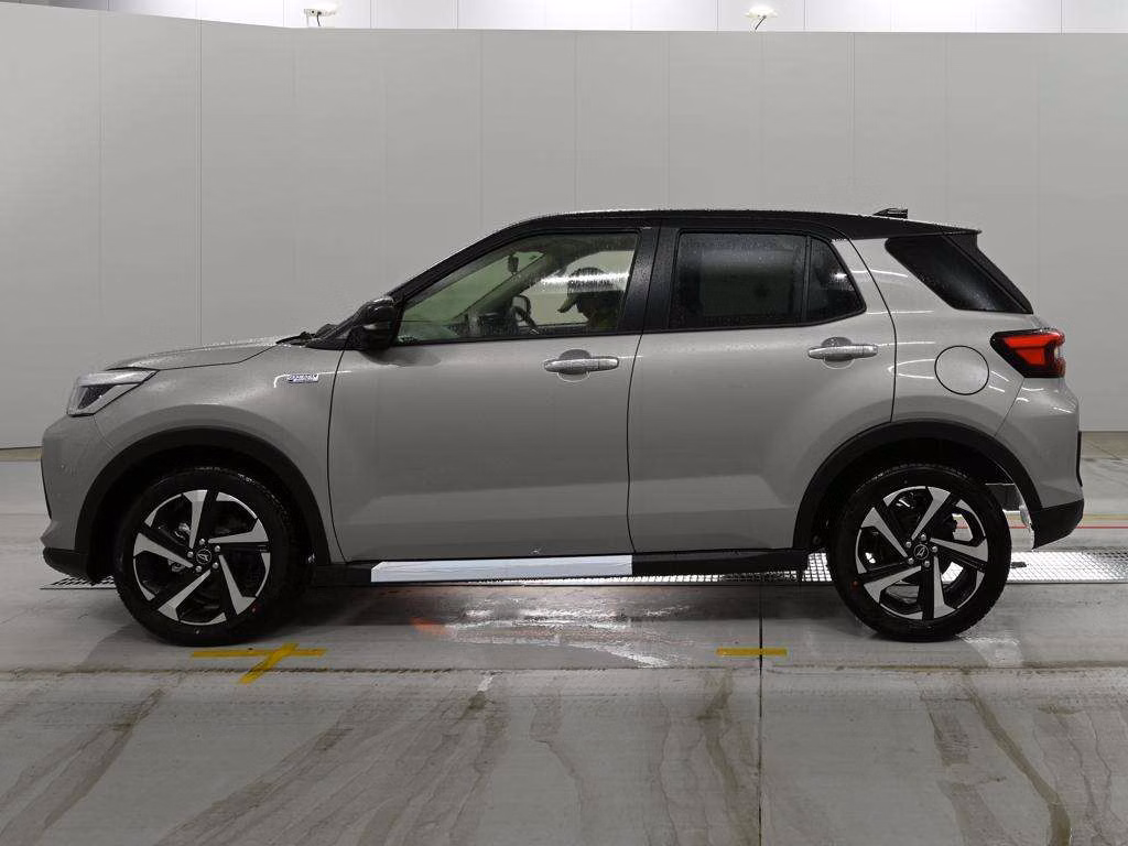 DAIHATSU ROCKY