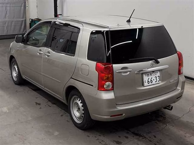 TOYOTA RAUM