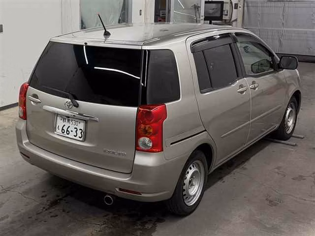 TOYOTA RAUM