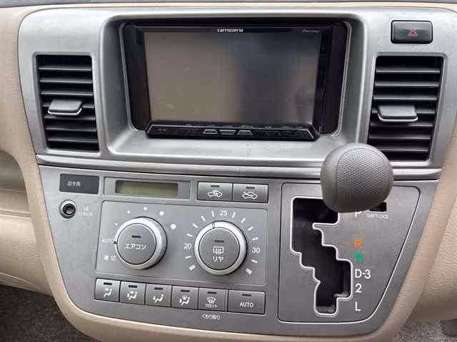 TOYOTA RAUM