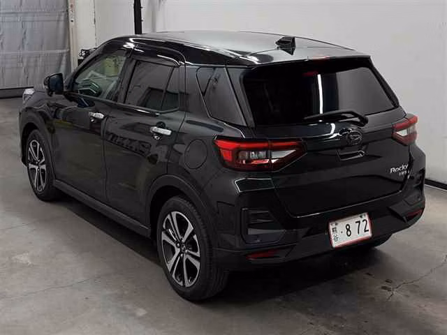 DAIHATSU ROCKY