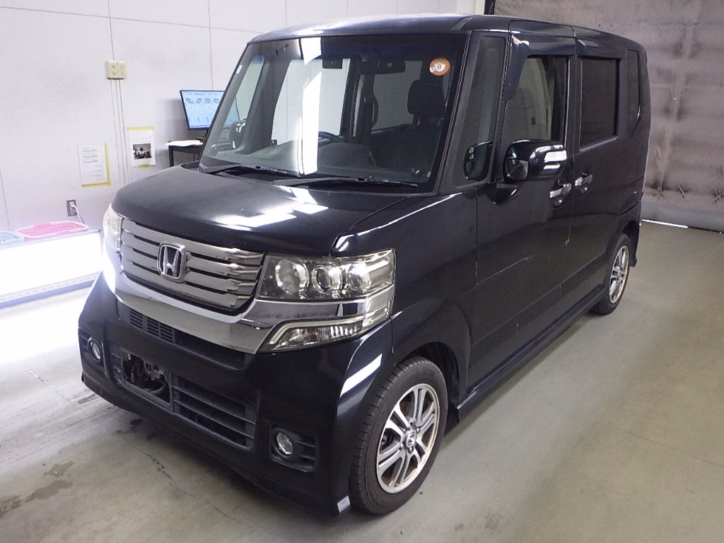 HONDA N-BOX+